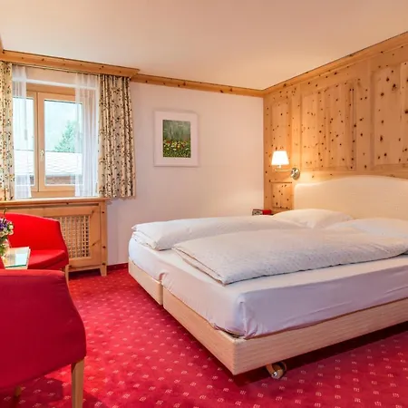 Chesa Randolina Hotel 3*