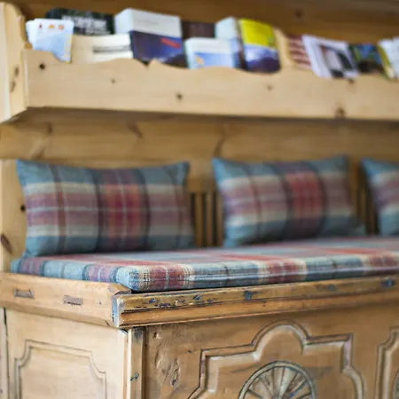 切斯艾拉昂德里纳酒店 3*