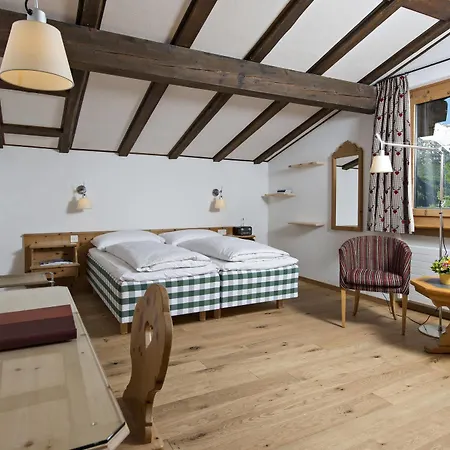 Chesa Randolina Hotel