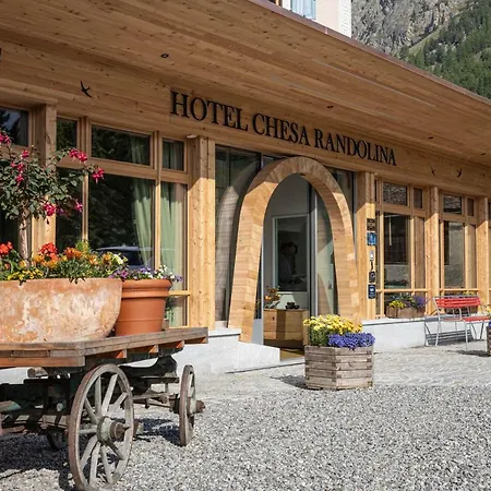 Chesa Randolina Hotel