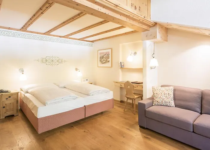 Chesa Randolina Hotel