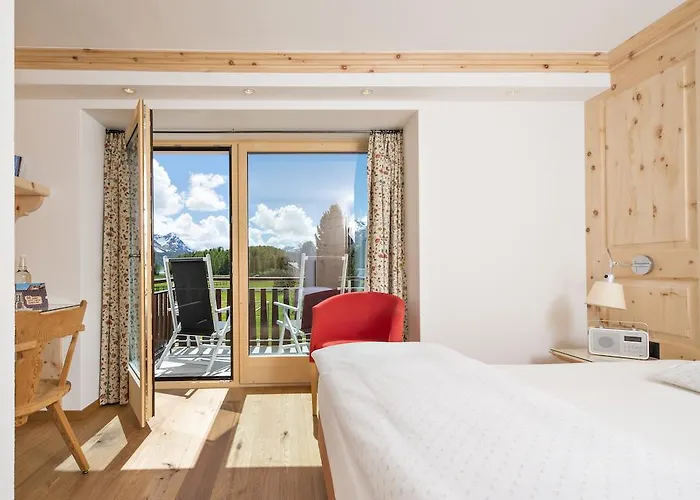 Hotel Chesa Randolina 3*