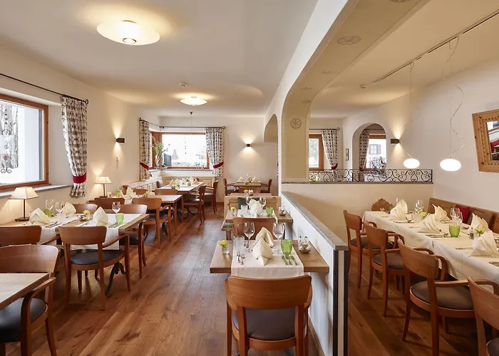 Hotel Chesa Randolina 3*