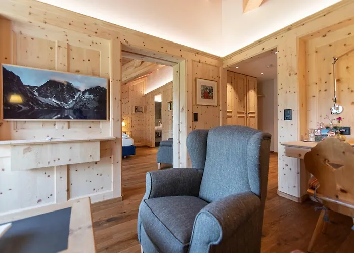 Chesa Randolina Hotel 3*