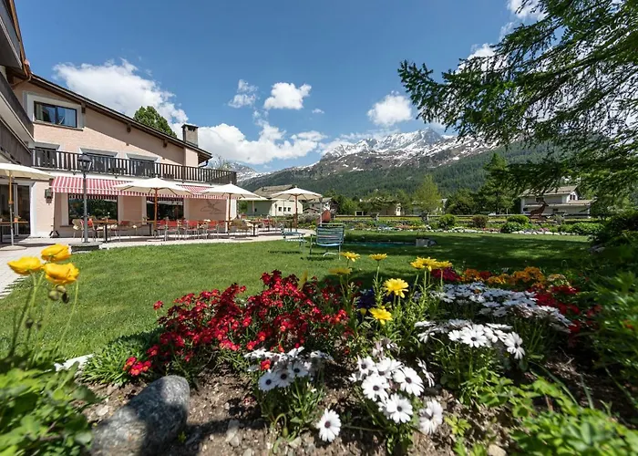 Chesa Randolina Hotel 3*