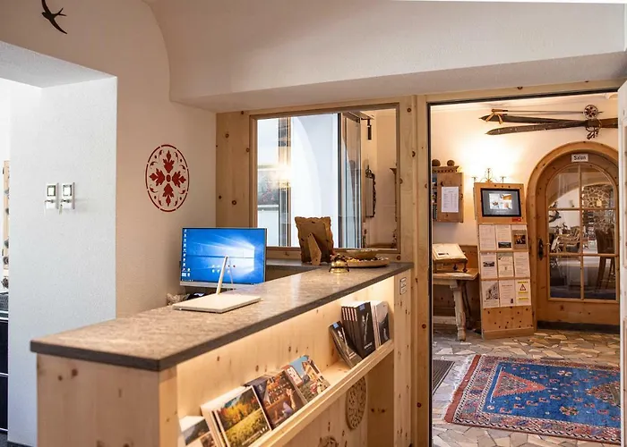 Chesa Randolina Hotel