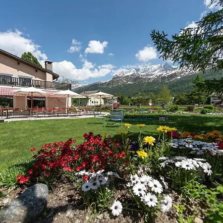 Chesa Randolina Hotel 3*