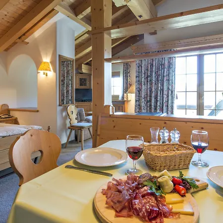 切斯艾拉昂德里纳酒店 锡尔斯玛丽亚