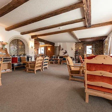 切斯艾拉昂德里纳酒店 锡尔斯玛丽亚